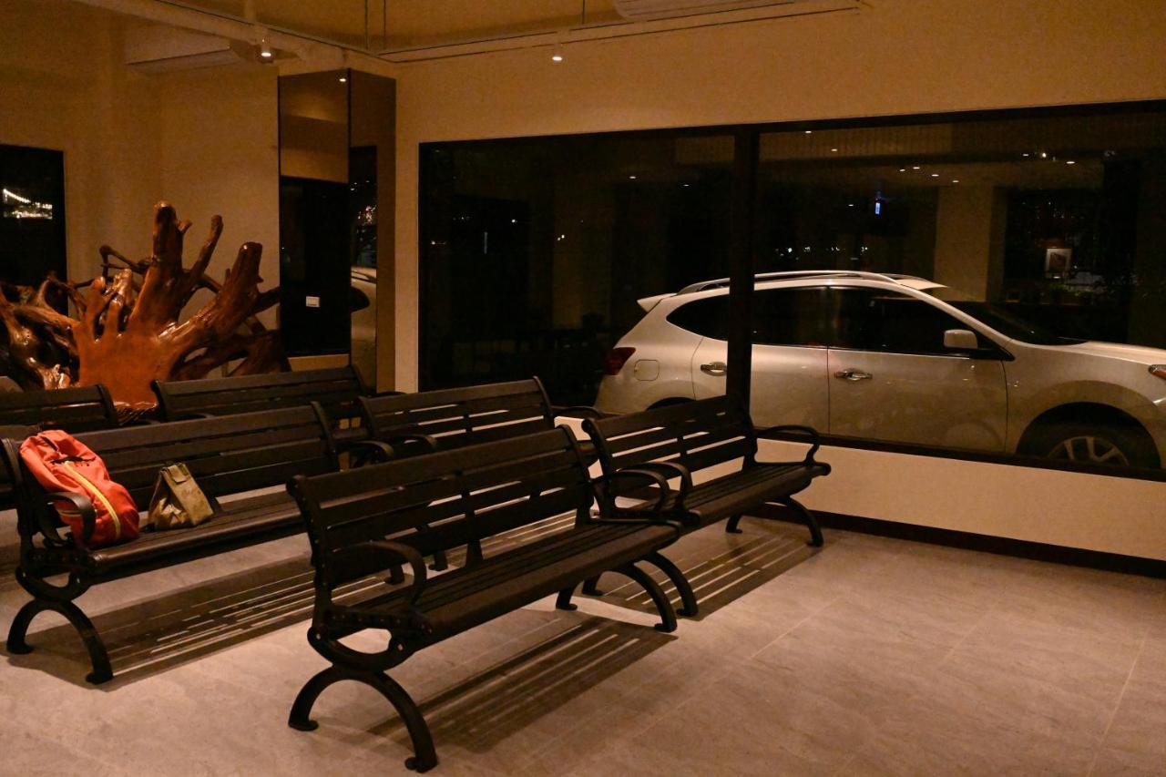 Luetel Hotel Xpark Gloria Outlets Shin Kong Cinemas Taoyuan Exteriör bild